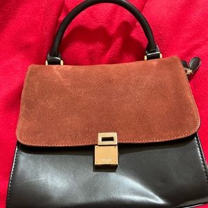 Ladies handbag